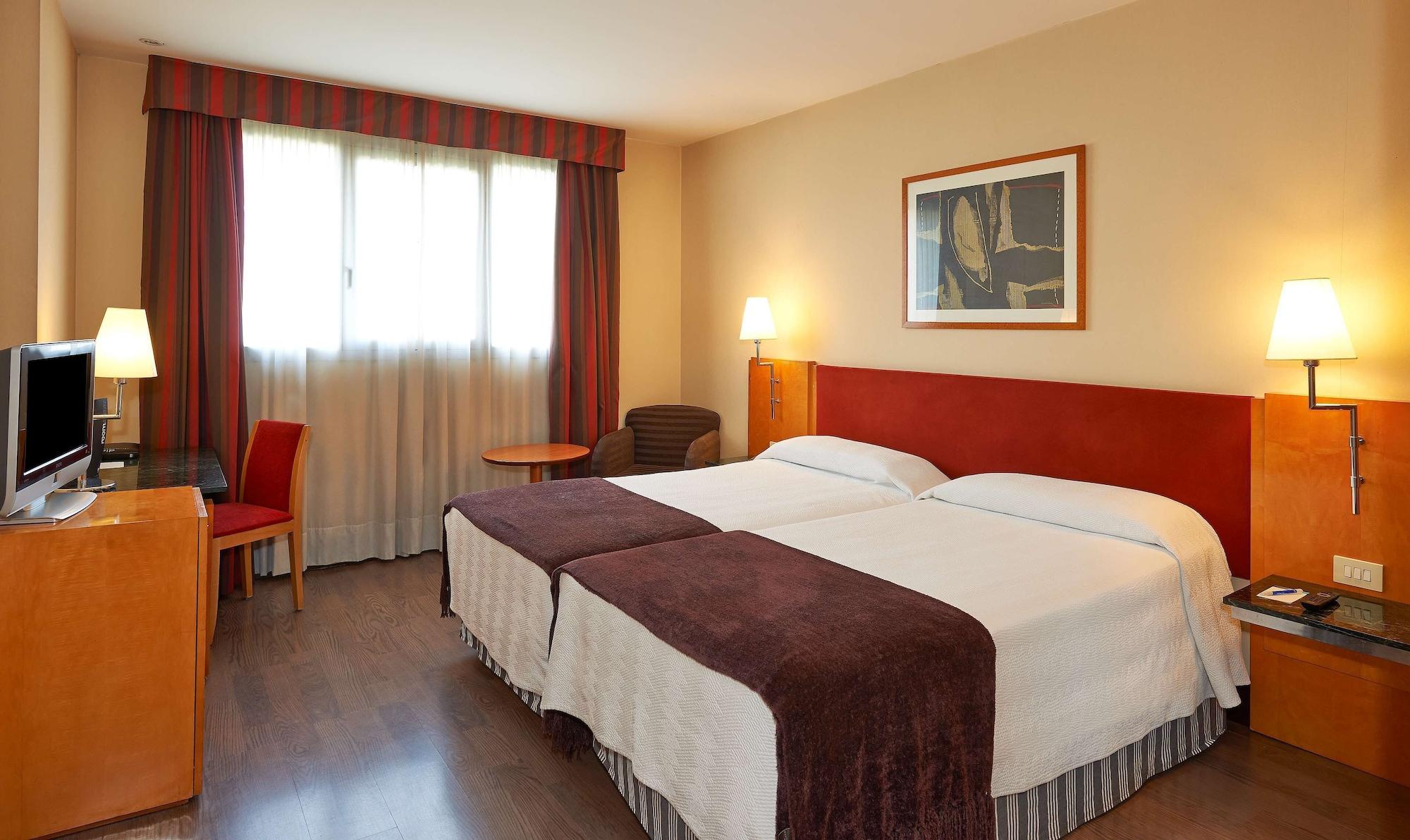 Hotel Nh Ciutat De 4*