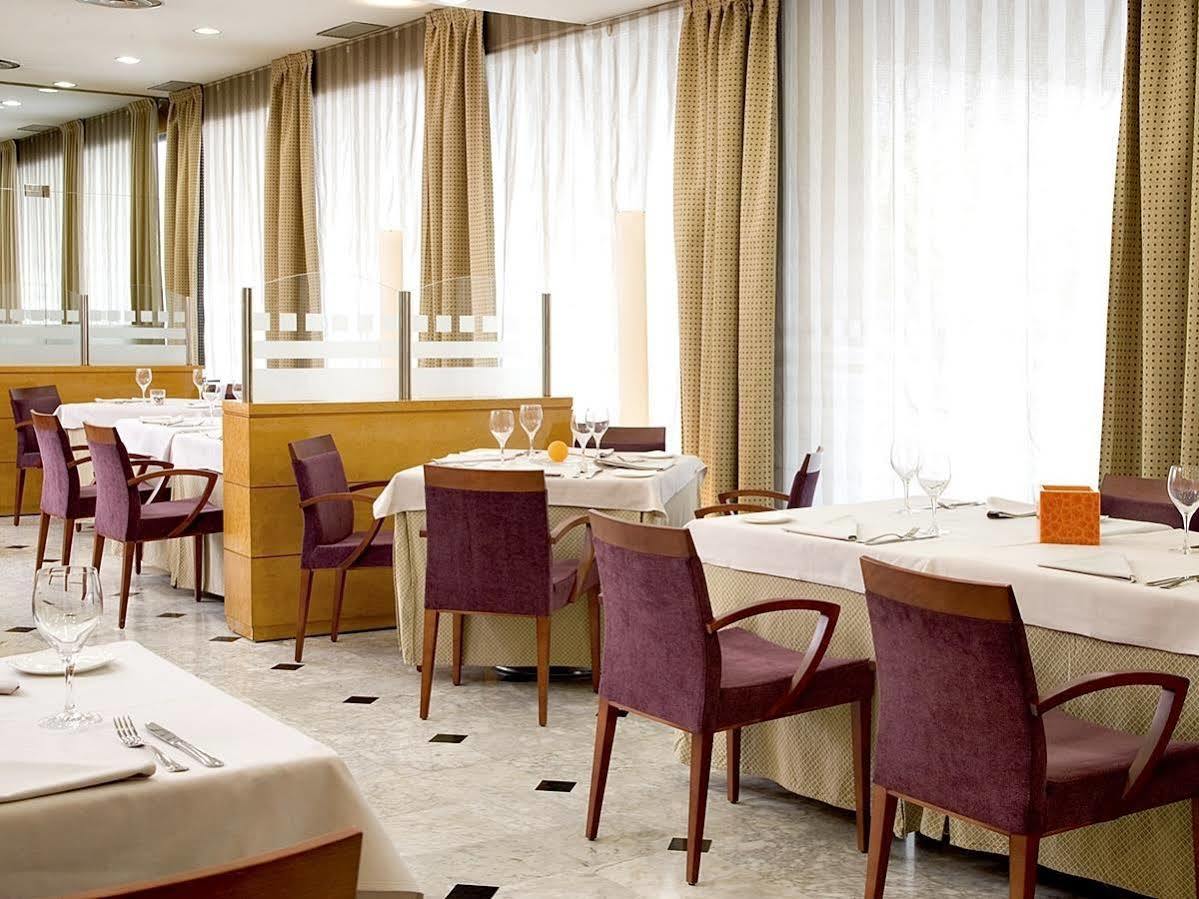 Hotel Nh Ciutat De 4*